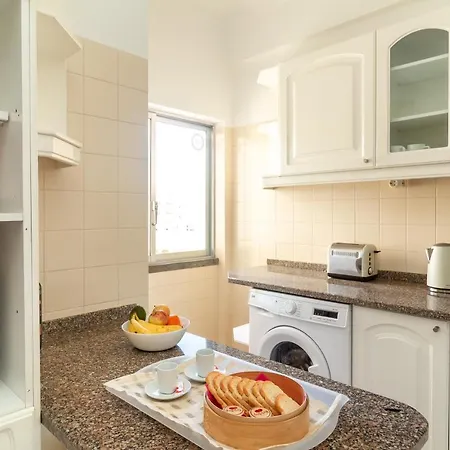 Apartment White - T2 Near *