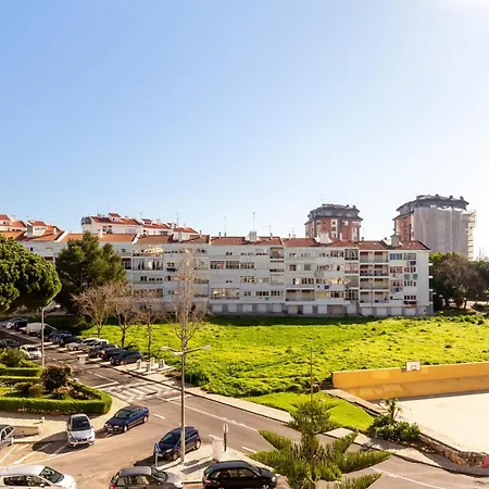 Apartment White - T2 Near Sao Joao do Estoril