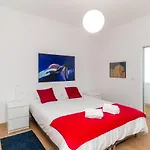 Apartment White - T2 Near *