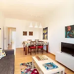 Apartment White - T2 Near *